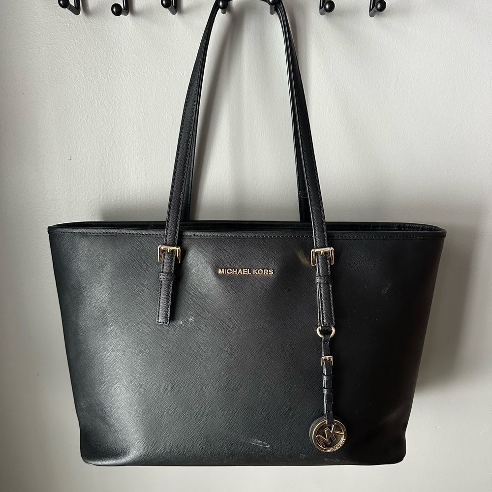Michael Kors Tote plus wallet